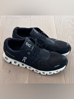 Men’s On Cloud 5 Running Sneakers